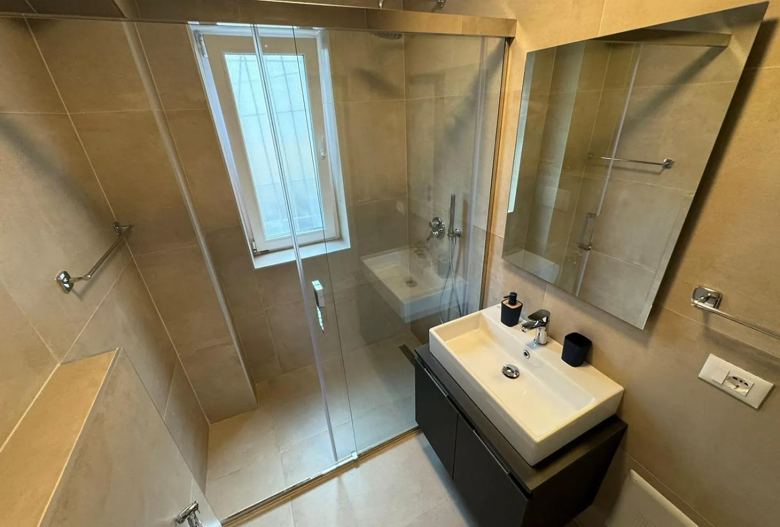 Appartement Be My Guest - Lovely Home Tirana